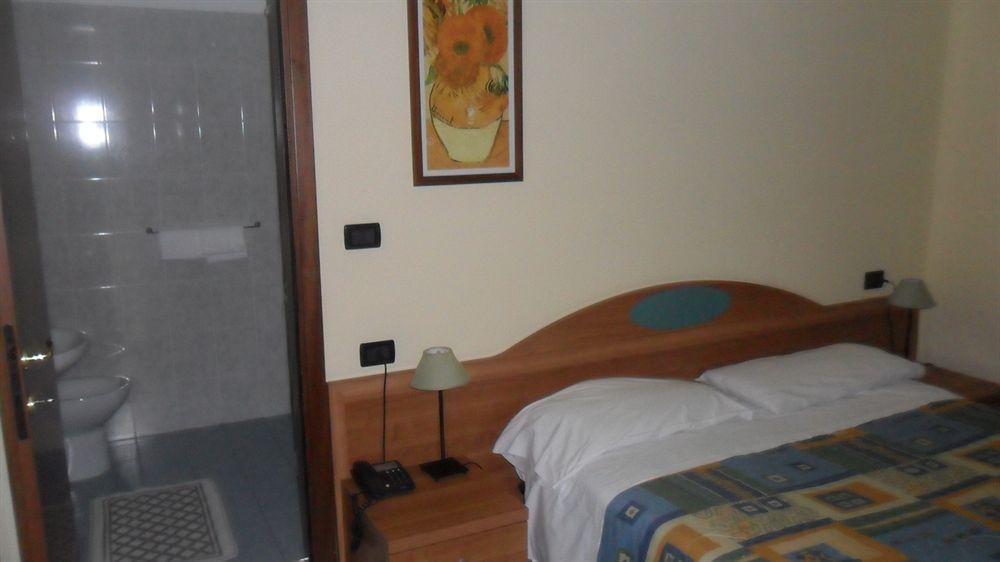 Hotel Del Sole Milánó Kültér fotó