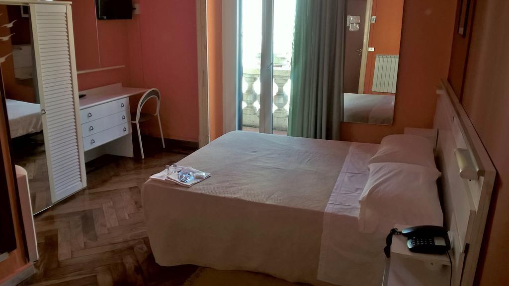 Hotel Del Sole Milánó Kültér fotó