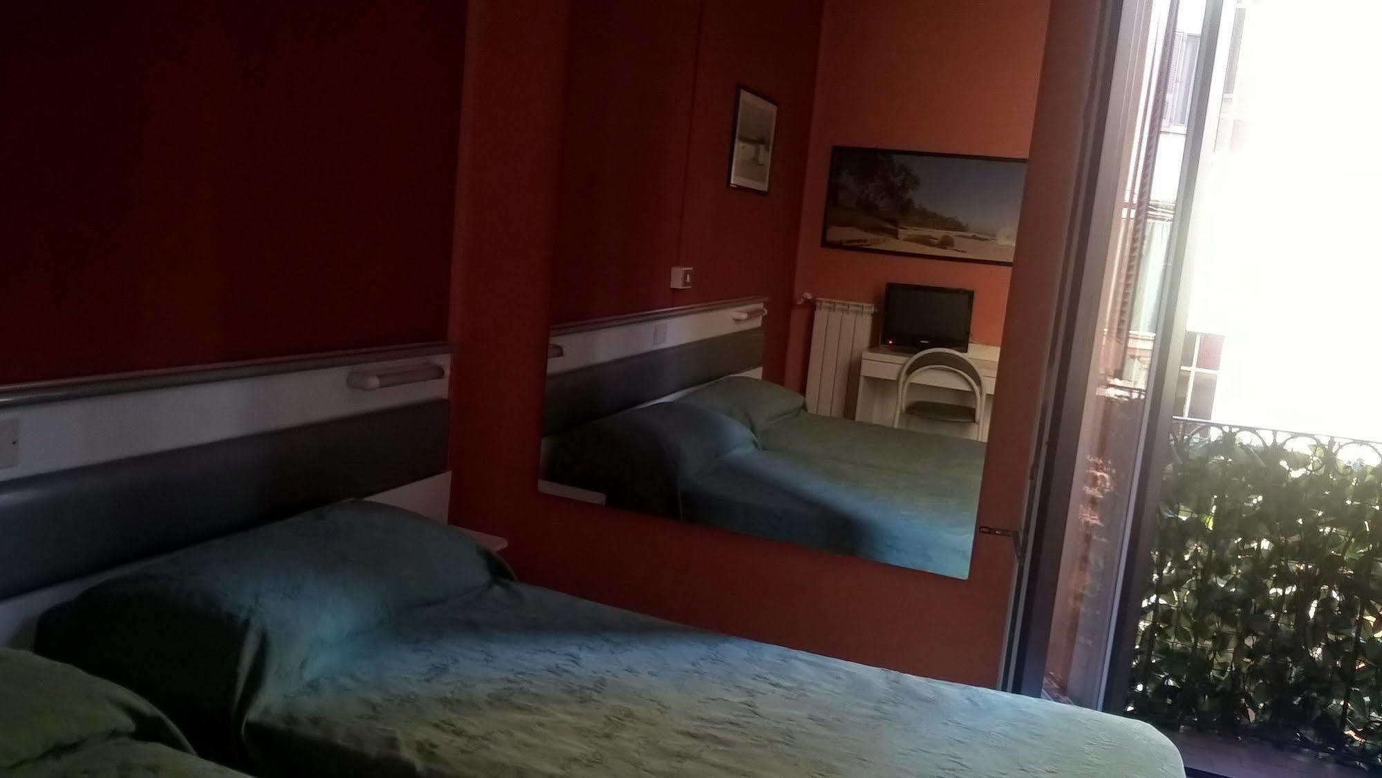 Hotel Del Sole Milánó Kültér fotó