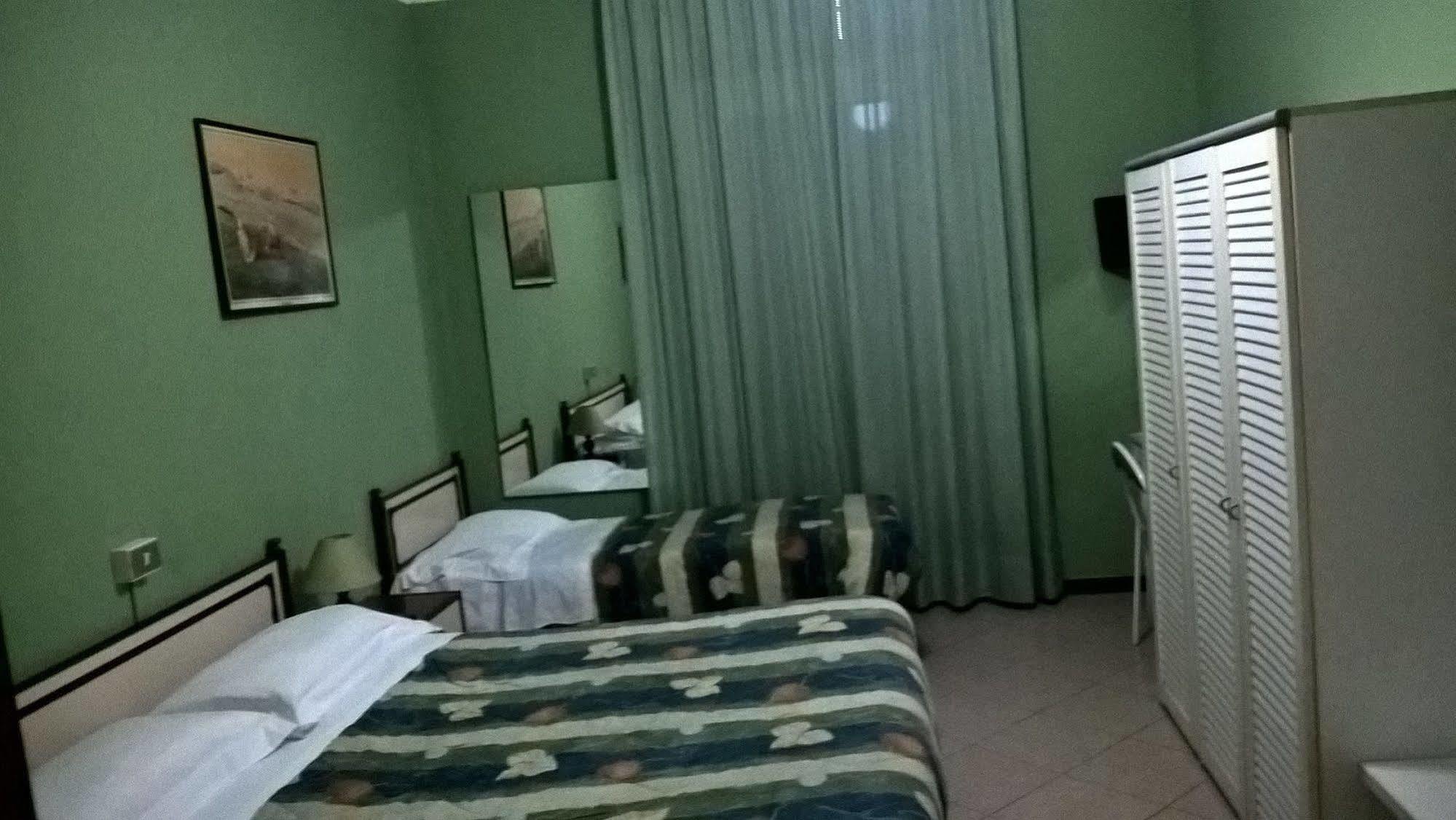 Hotel Del Sole Milánó Kültér fotó