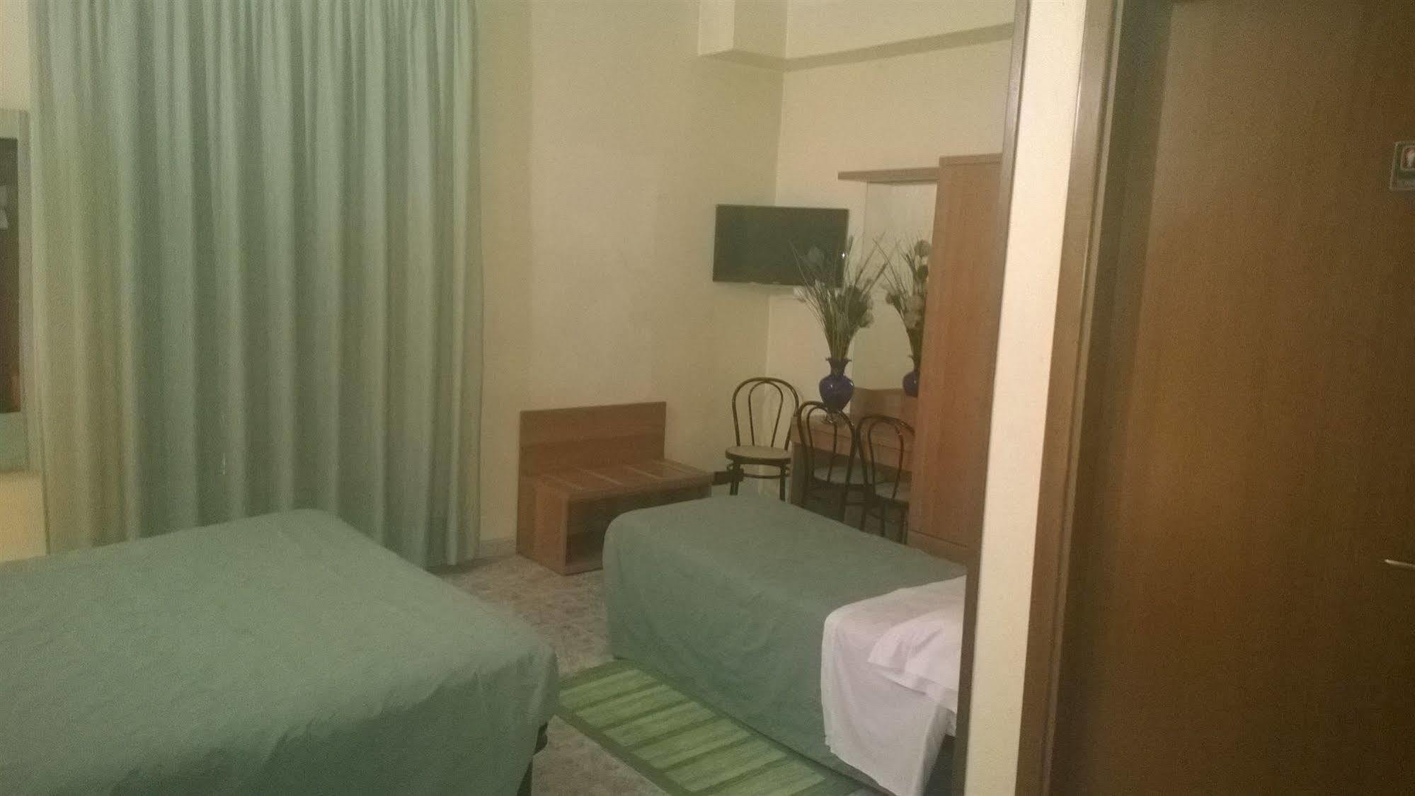 Hotel Del Sole Milánó Kültér fotó